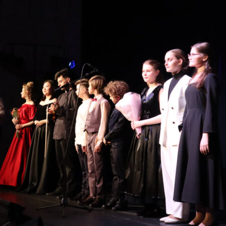 17 мая 2022 года в Малом зале Культурного центра «ЗИЛ» состоялся концерт стипендиатов Международного благотворительного фонда Владимира Спивакова