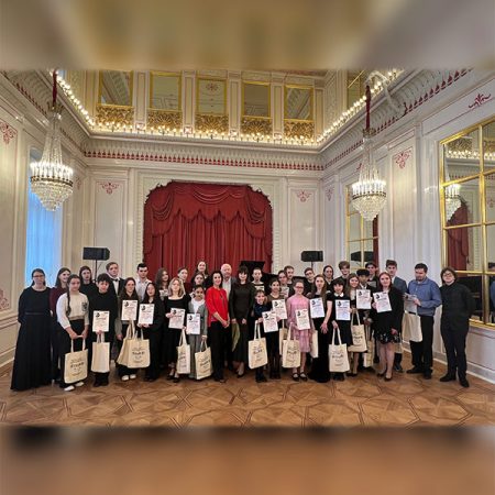 В конце апреля стипендиаты и участники программ Фонда Владимира Спивакова стали лауреатами Международного конкурса молодых пианистов им. А.К. Лядова, который прошел в Санкт-Петербурге