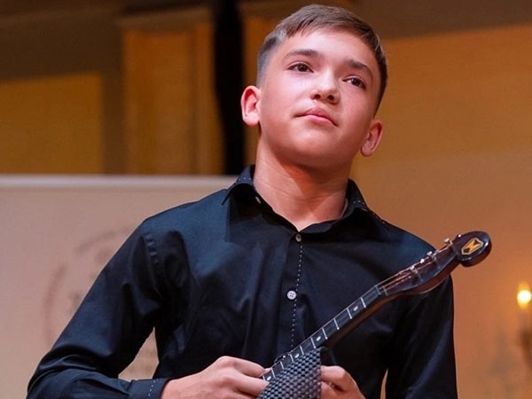 Из каких городов солисты концерта-открытия фестиваля «Москва встречает друзей»?