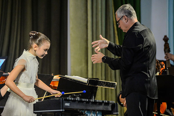 Зачем в оркестре нужны ударные инструменты? Чтобы нравиться детям! Василиса Моисеева, Владислав Белинский