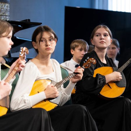 Публикуем фото с концерта в Зале на Дубининской