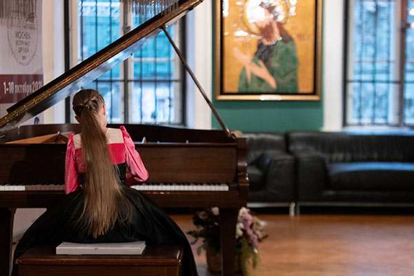 Публикуем фотографии с концерта фестиваля в Галерее Церетели