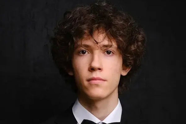 Друзья, встречаемся вновь в Доме музыки!