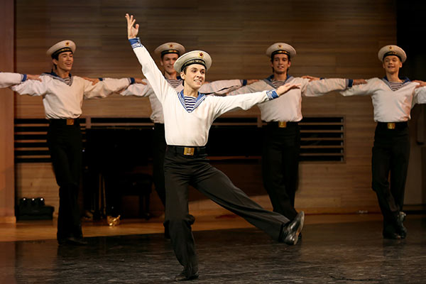 Публикуем фотографии концерта-открытия XXII фестиваля «Москва встречает друзей»