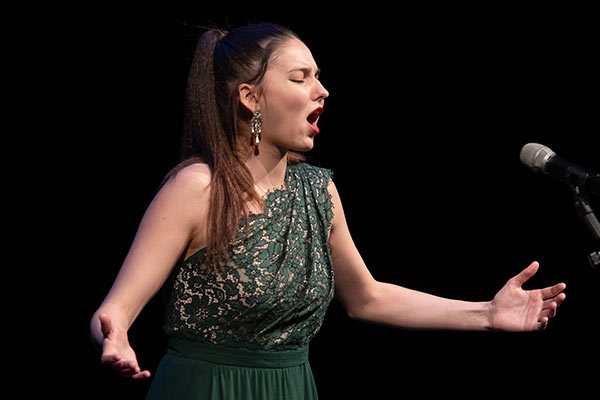 Публикуем фотографии с закрытия фестиваля «Москва встречает друзей»