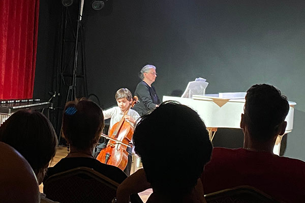 Фонд Владимира Спивакова впервые провел концерт в «Музыкальной квартире»