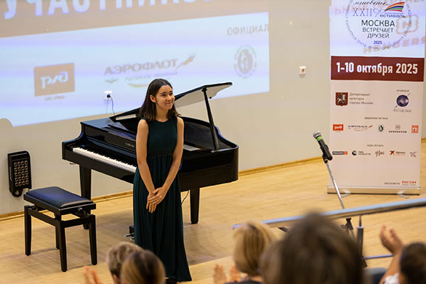 Публикуем фотографии с концерта в РДКБ
