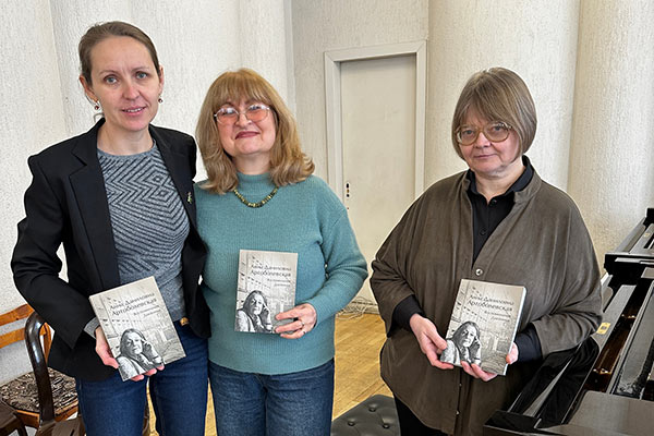 Публикуем фотографии с концерта «Камертона регионов» в Новосибирске