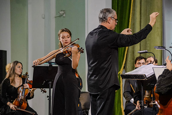 Воспитанники Фонда Спивакова рассказали в&nbsp;Тамбове, зачем в&nbsp;оркестре струнные инструменты