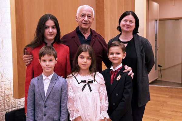 Фонд Владимира Спивакова подарил юным скрипачам встречу с&nbsp;Маэстро
