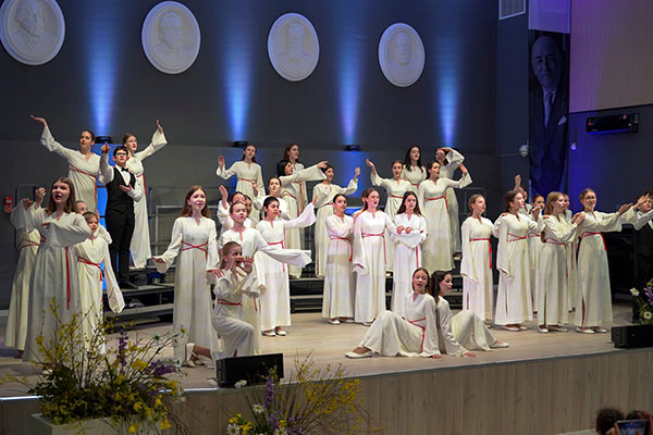 «Ждем весну» в&nbsp;Доме музыки